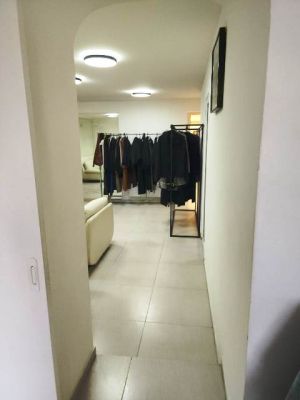 იყიდება 100 კვმ კომერციული ფართი - თბილისი