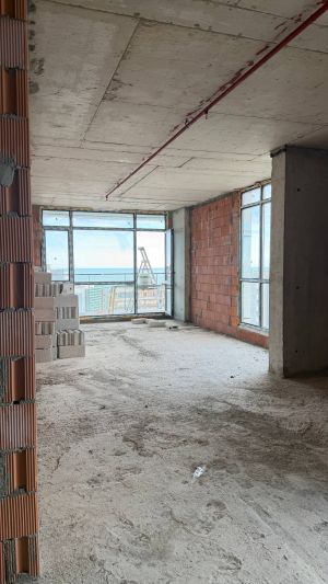 იყიდება 2 ოთახიანი ბინა - ბათუმი