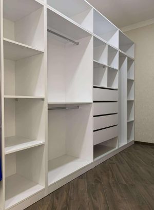 ქირავდება 9 ოთახიანი სახლი - თბილისი