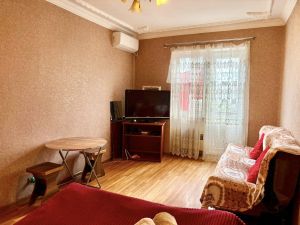 ქირავდება დღიურად 1 ოთახიანი ბინა - ქუთაისი