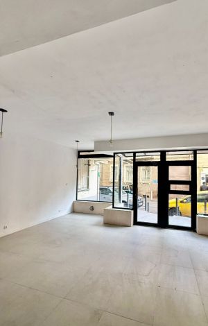 იყიდება 80 კვმ კომერციული ფართი - თბილისი