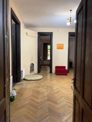 ქირავდება 70 კვმ კომერციული ფართი - თბილისი