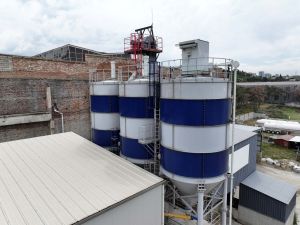 იყიდება 1000 კვმ კომერციული ფართი - თბილისი