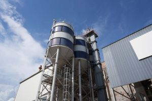 იყიდება 1000 კვმ კომერციული ფართი - თბილისი