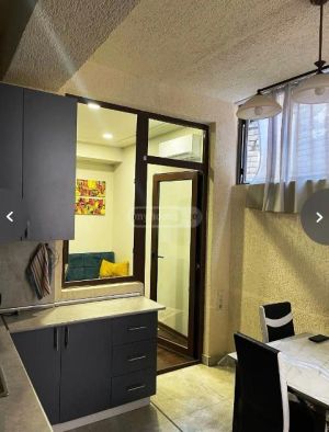 იყიდება 2 ოთახიანი ბინა - თბილისი