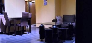 იყიდება 2 ოთახიანი ბინა - თბილისი