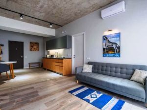 იყიდება 2 ოთახიანი ბინა - თბილისი