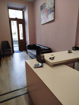 ქირავდება 60 კვმ კომერციული ფართი - თბილისი