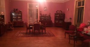 იყიდება 10 ოთახიანი სახლი - ქუთაისი