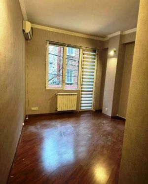 ქირავდება 90 კვმ კომერციული ფართი - თბილისი