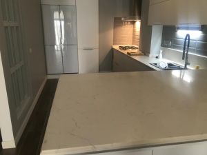 იყიდება 5 ოთახიანი ბინა - თბილისი