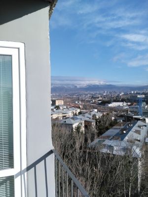 ქირავდება 3 ოთახიანი ბინა - თბილისი