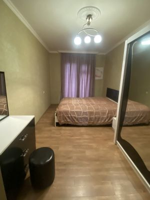 ქირავდება 2 ოთახიანი ბინა - თბილისი