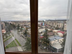 ქირავდება 3 ოთახიანი ბინა - ქუთაისი