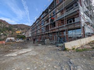 იყიდება 3 ოთახიანი ბინა - ბათუმი