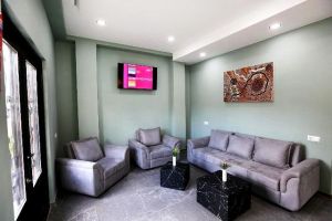 იყიდება სასტუმრო - თბილისი