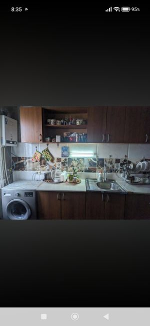 იყიდება 4 ოთახიანი ბინა - რუსთავი