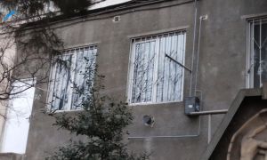 ქირავდება 2 ოთახიანი ბინა - თბილისი